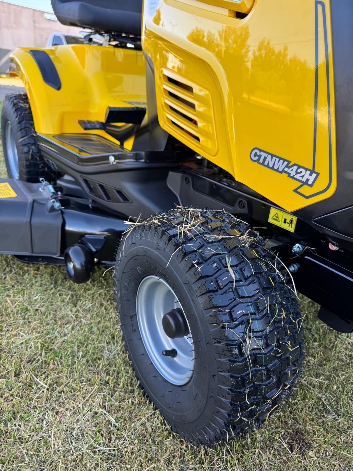 Tractor de cortar pasto-Niwa CTNW-42H